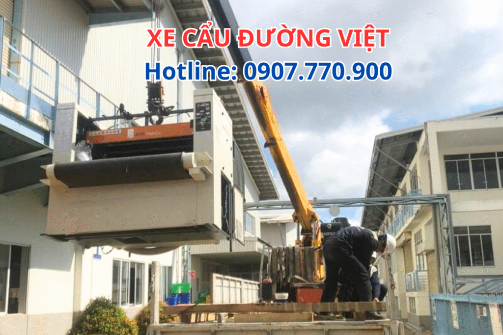 Di Dời Máy Công Nghiệp Nặng Bằng Xe Cẩu